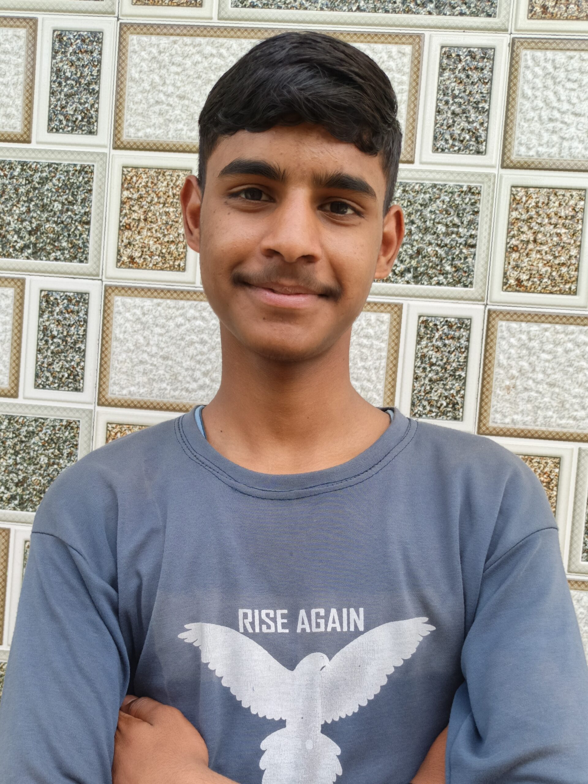 आयुष शाह का सैनिक स्कूल में चयन ।